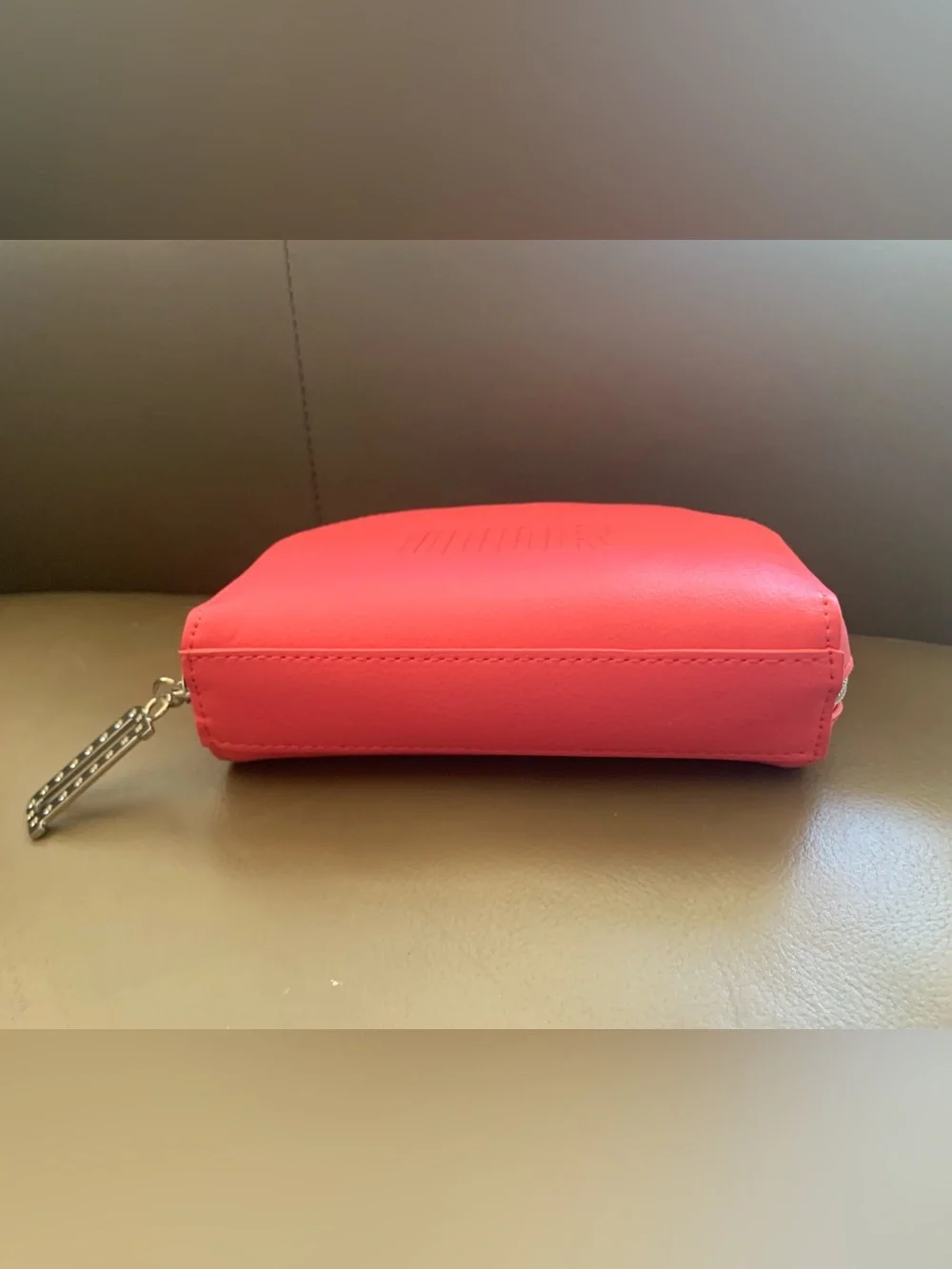 *DIOR BEAUTY EXCLUSIVE * Pink Embossed  Cosmetic Pouch